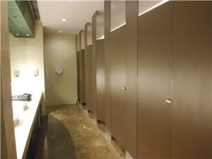 在哪能買到物超所值的衛生間隔斷--衛生間隔斷公司-福州騰勝辦公家具提供在哪能買到物超所值的衛生間隔斷--衛生間隔斷公司的相關介紹、產品、服務、圖片、價格辦公家具、辦公家具、衛生間隔斷、階梯教室、辦公桌椅、異性沙發、